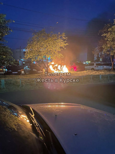 Ночью в Курске сгорел автомобиль