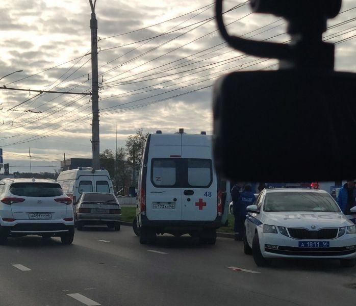 Курские водители жалуются на пробку на дороге