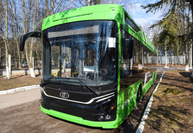 В Курск привезли новые троллейбусы