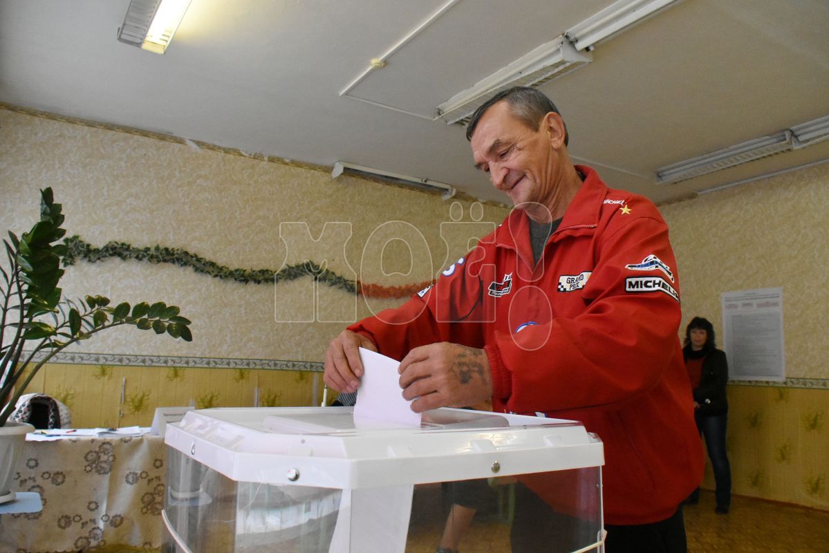 <p>Заставочное фото</p>