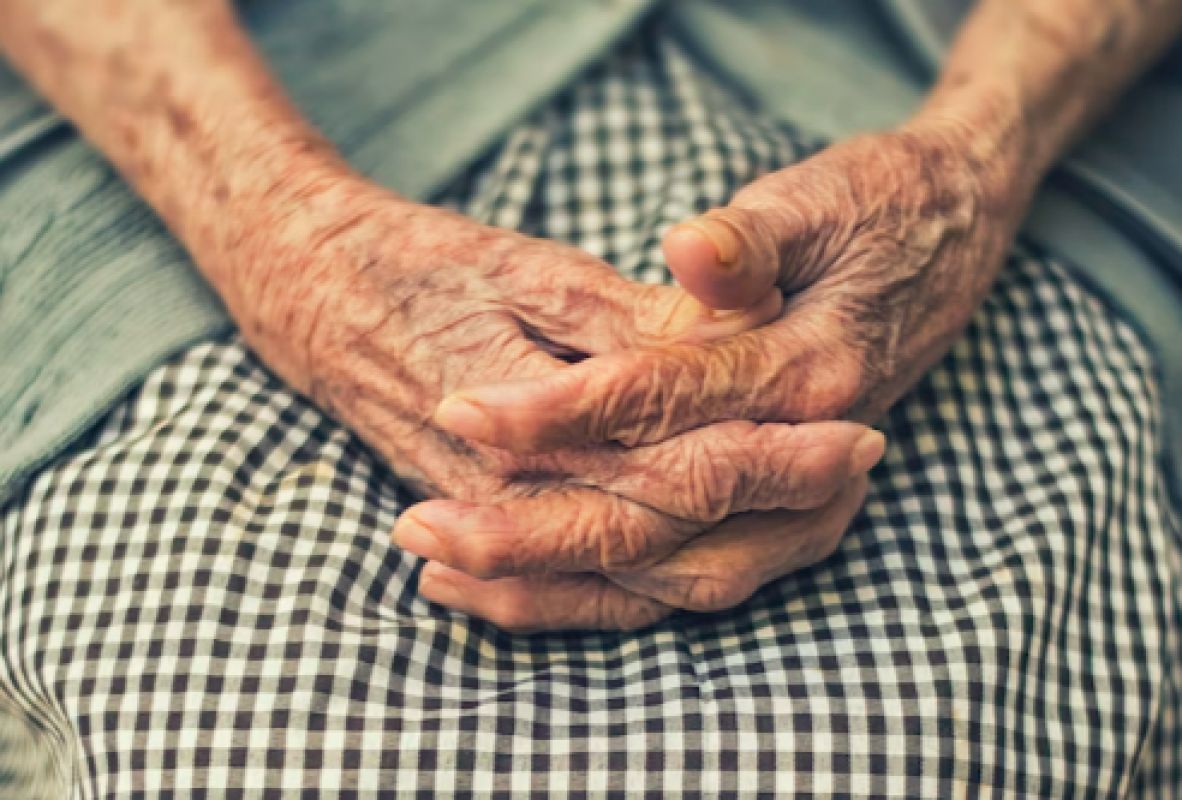 Курянка увидела соседку голой и отсудила у нее компенсацию за моральные страдания