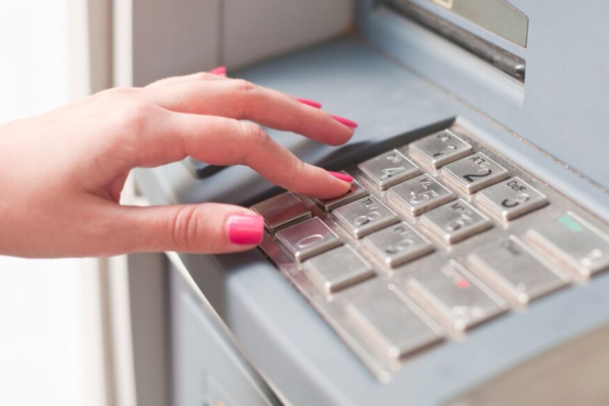 Роскомнадзор подтвердил масштабную утечку данных клиентов российского банка