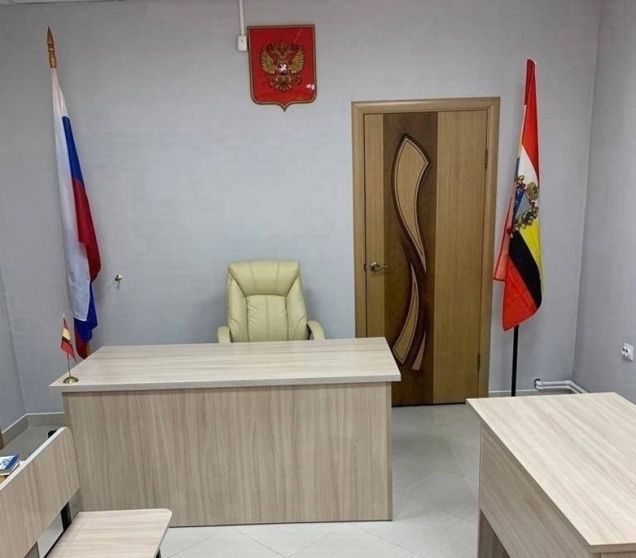 Курянин пытался воспользоваться машиной полиции в качестве такси и нарвался на штраф