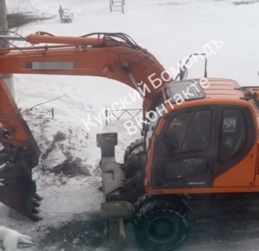 В Курске жильцы дома на Майском бульваре сутки сидят без воды