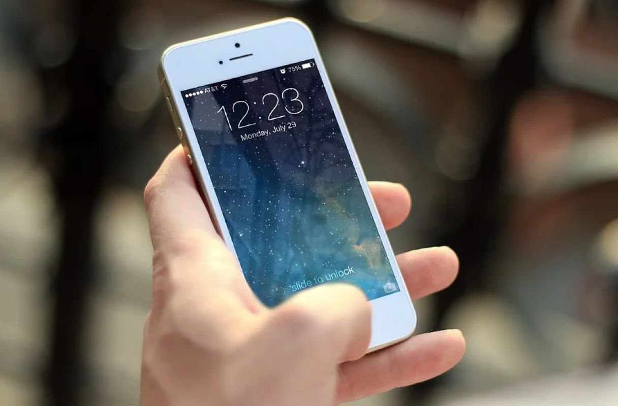 В Курской области женщина упала, разозлилась и вызвала полицию