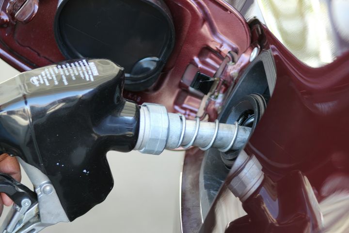 Курская область попала в середину рейтинга доступности бензина