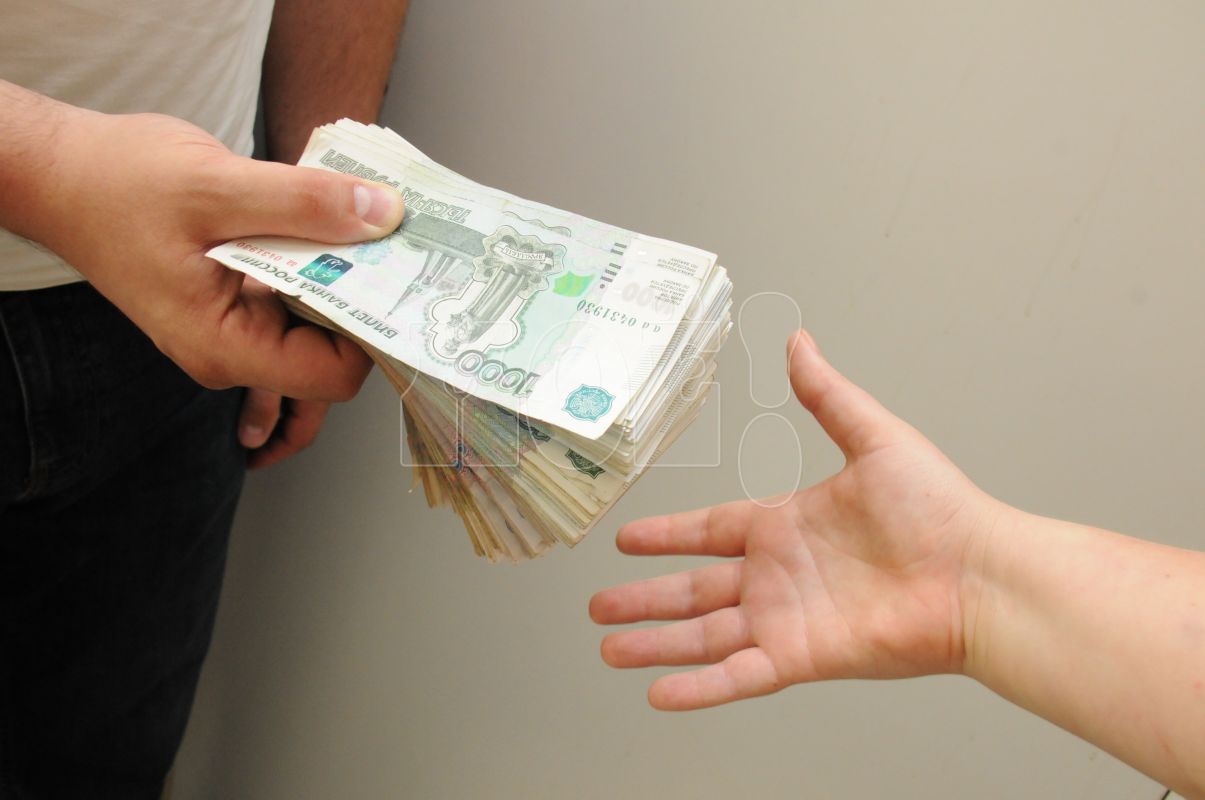 Женщина расплатилась с&nbsp;любовником за&nbsp;убийство мужа фальшивыми деньгами