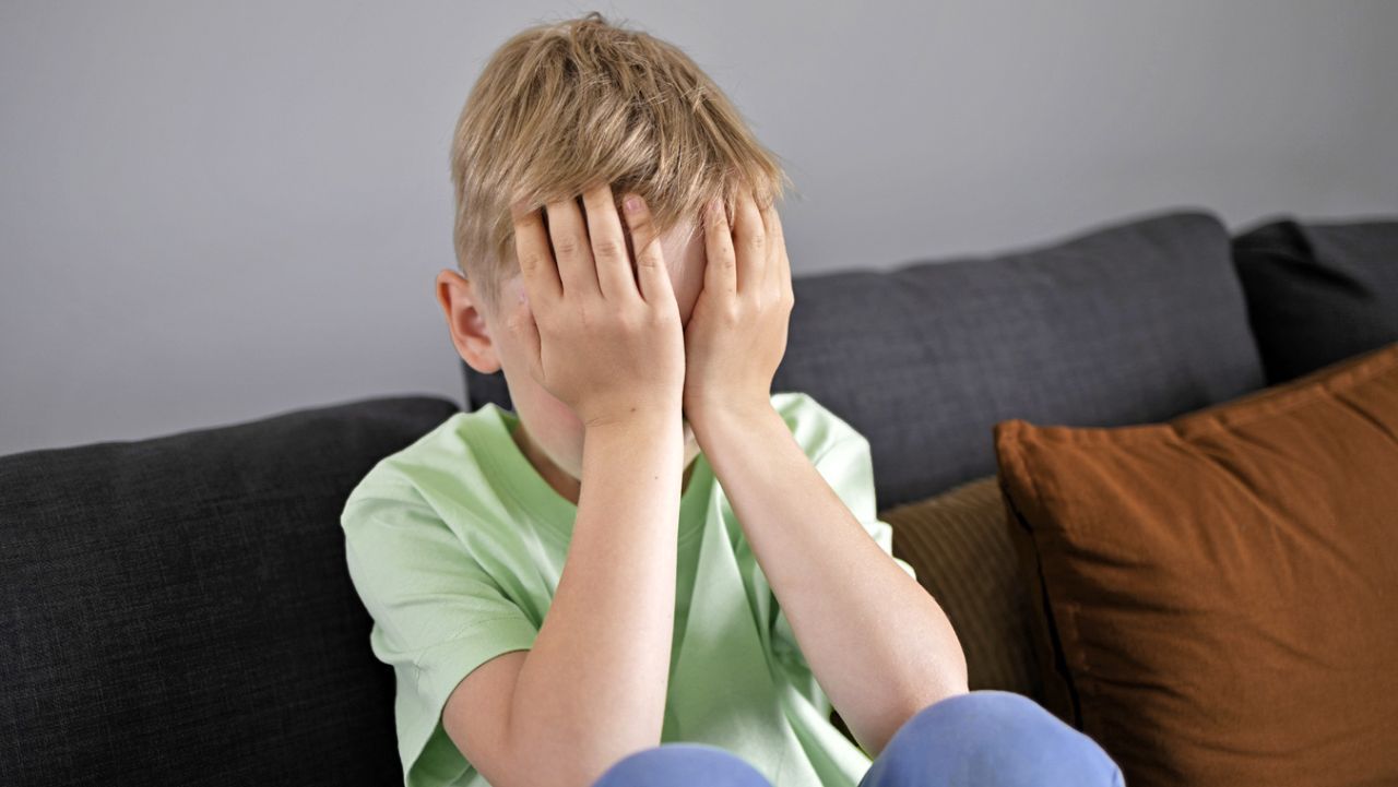 9-летний мальчик погиб во&nbsp;время игры на&nbsp;телефоне