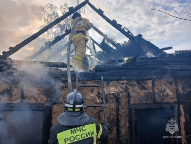 В Курской области ребенок спас из горящего дома отчима и младшего брата