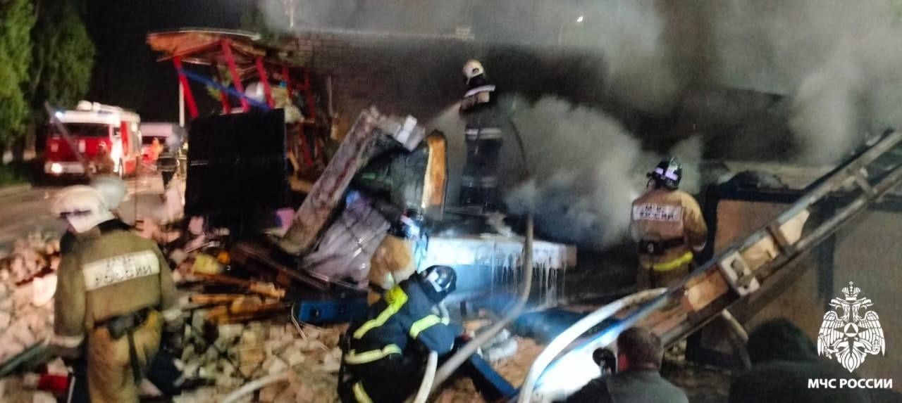 В Курске мужчина погиб во время пожара в гараже