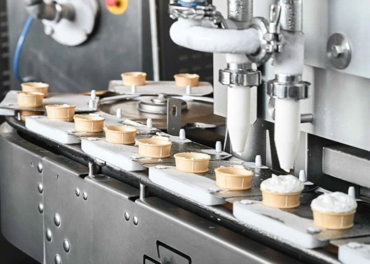 Курские дети побывали на легендарном производстве мороженого