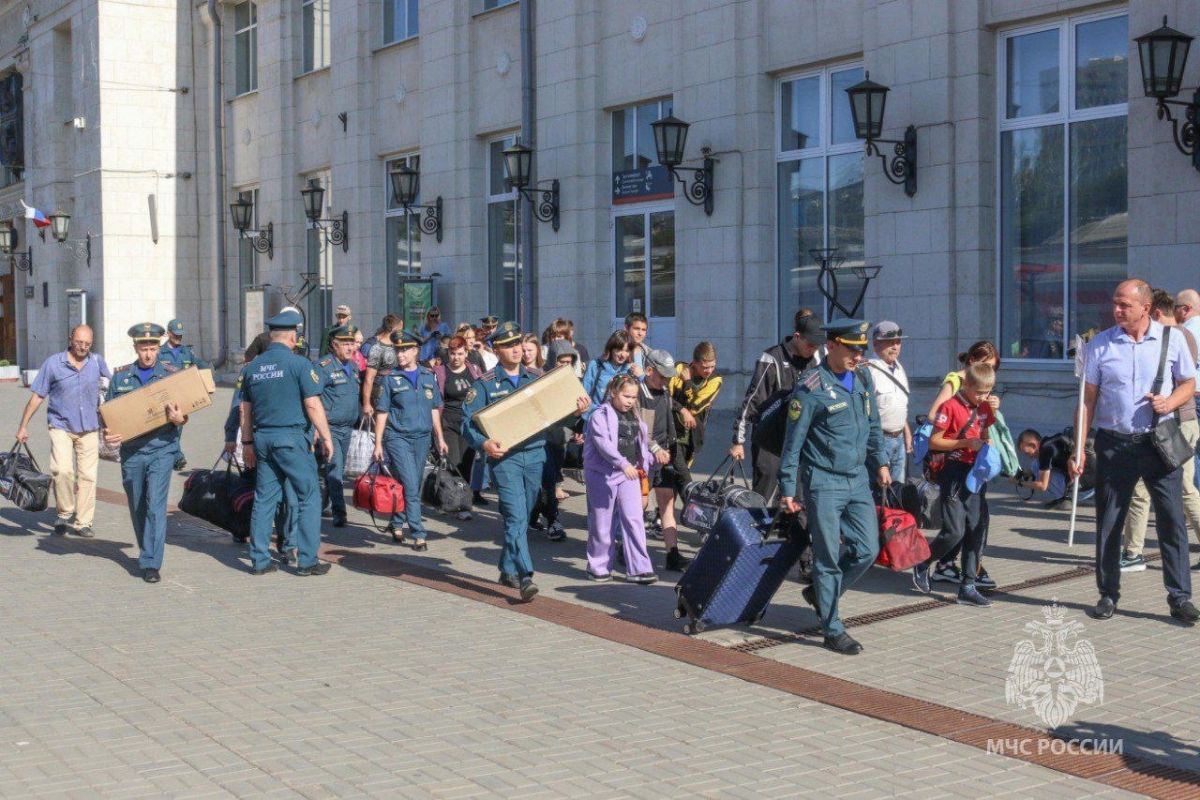 Волгоград принял 100 детей из опасных районов Курской области
