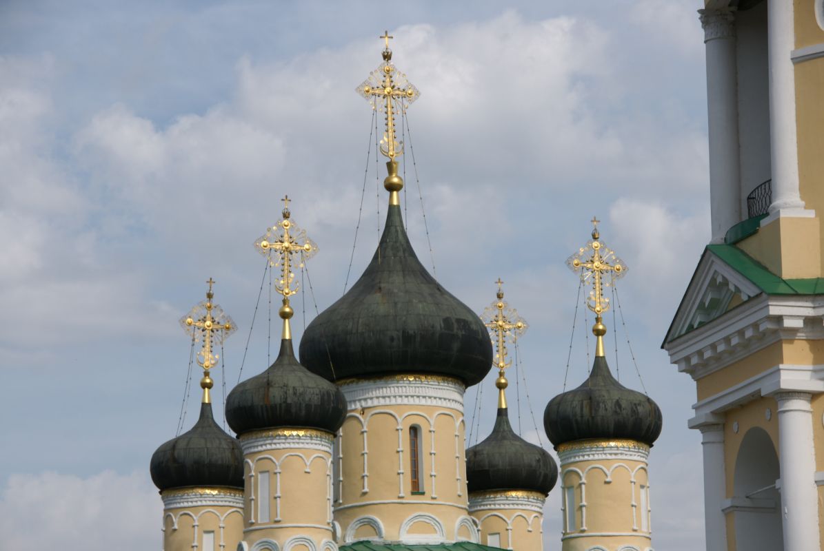 Воздвижение Креста Господня: что&nbsp;можно и&nbsp;категорически нельзя делать, приметы