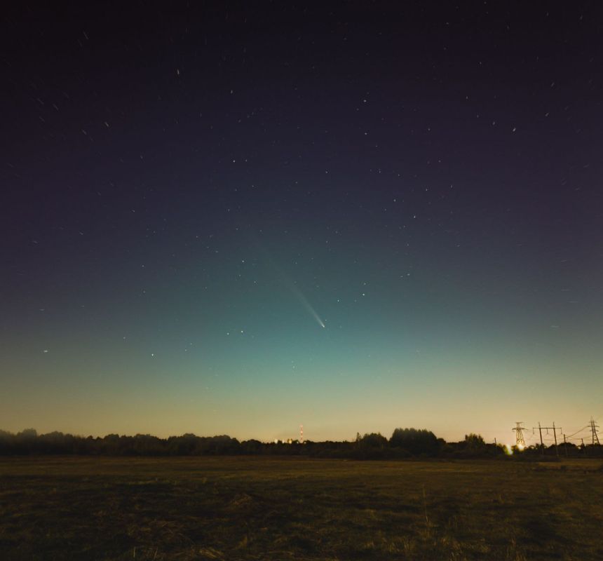 Куряне продолжают следить за полетом кометы