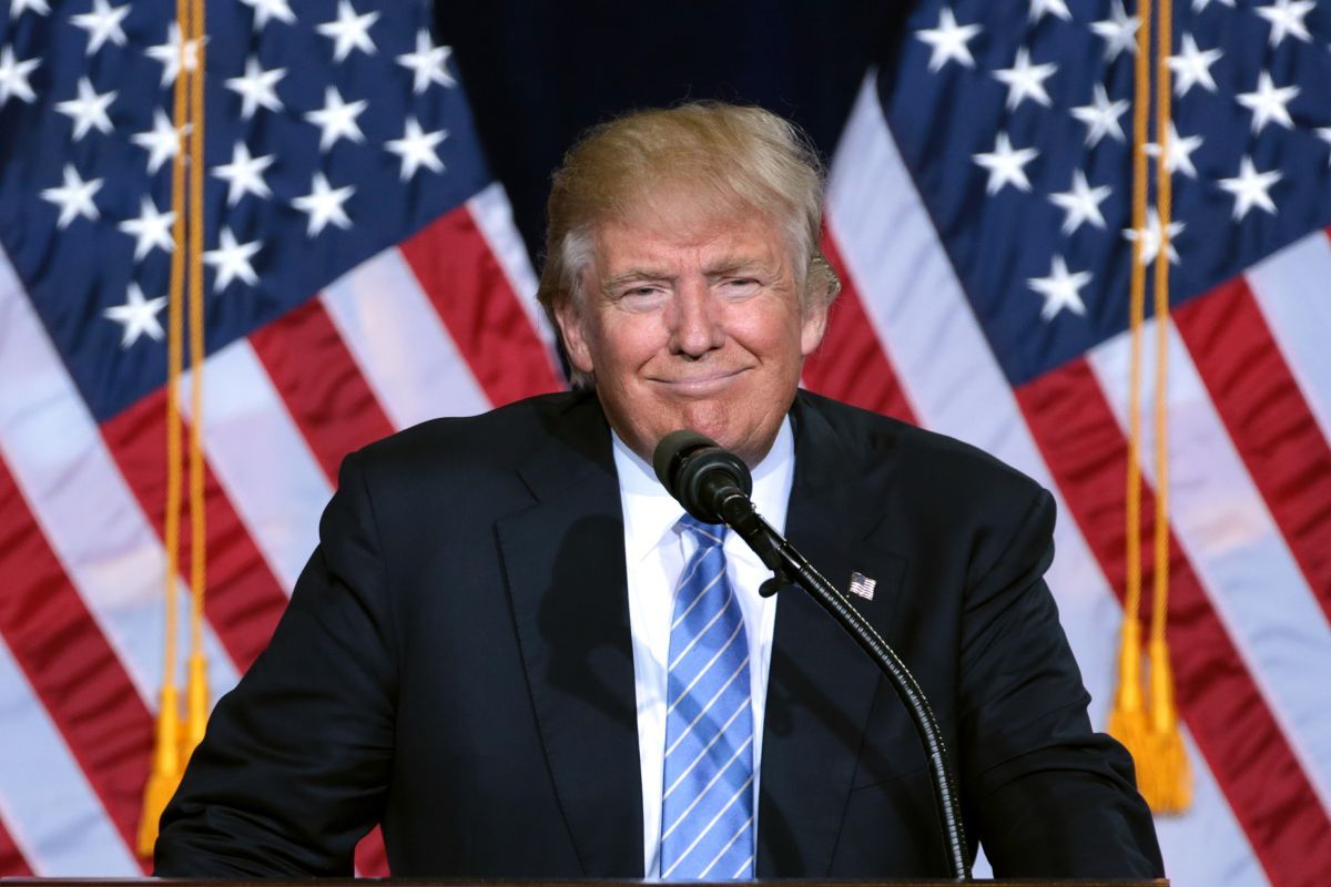 Дональд Трамп побеждает на&nbsp;выборах президента США