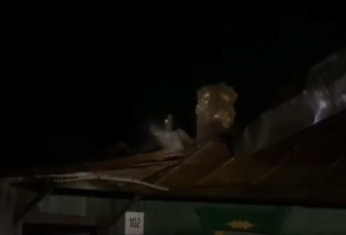 В Курской области сгорел деревянный дом