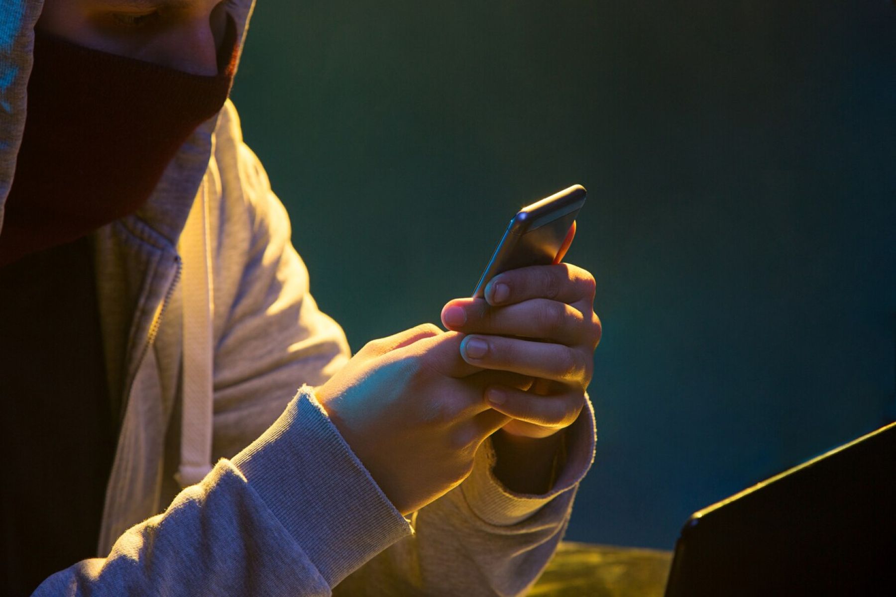 Мошенники устанавливают россиянам вредоносный вирус через&nbsp;WhatsApp