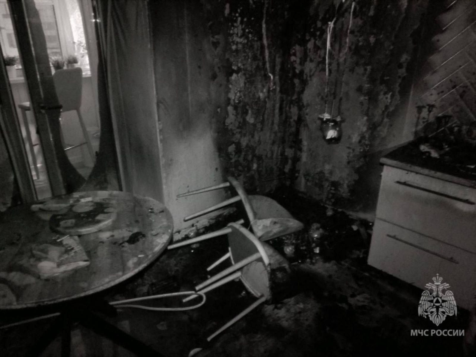 В Курской области двое детей пострадали в попытках приготовить себе завтрак