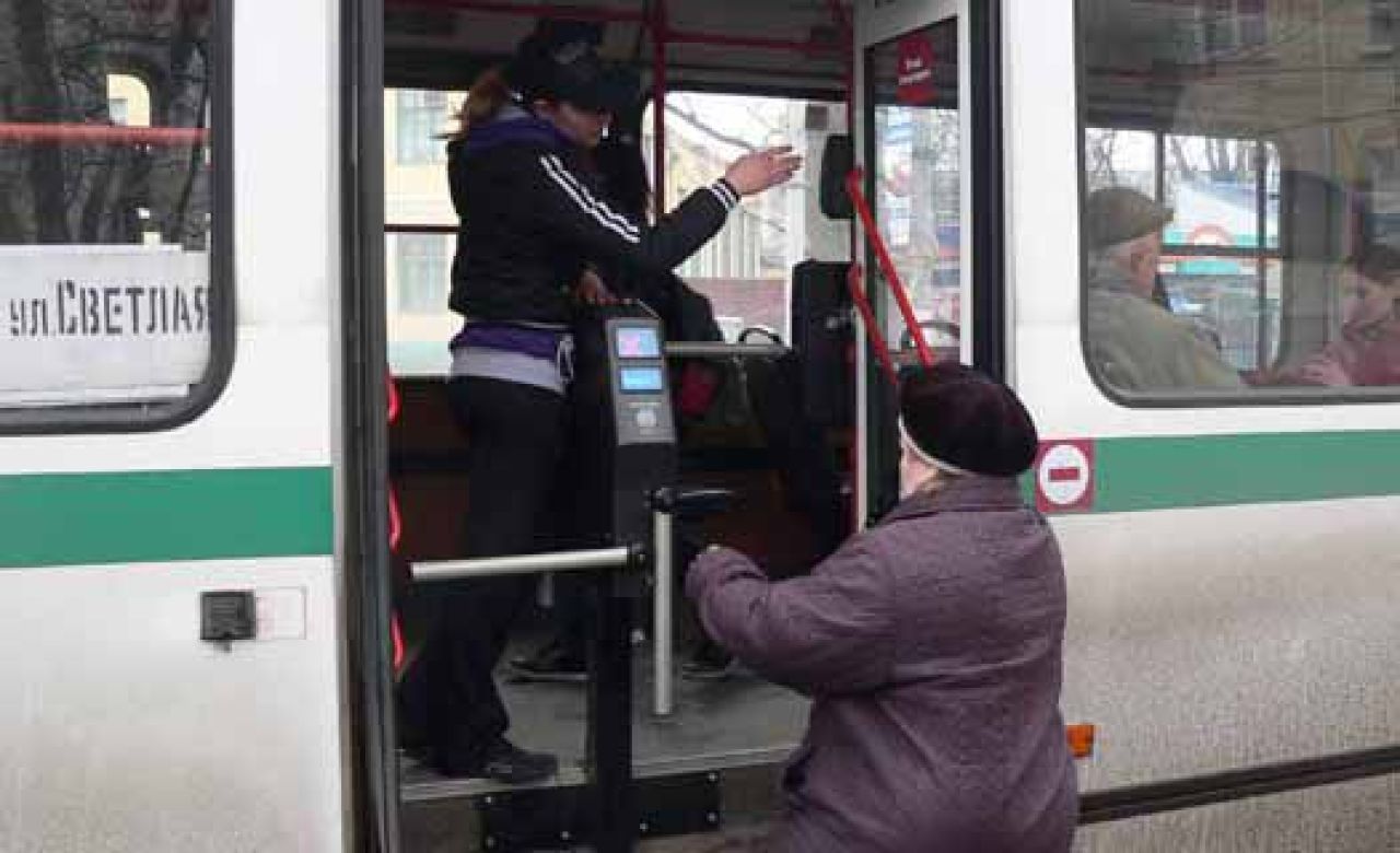 В курском транспорте демонтируют турникеты