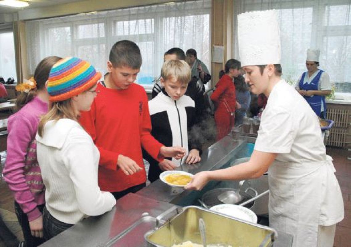 Улучшится ли питание в школах после проверки, покажет время