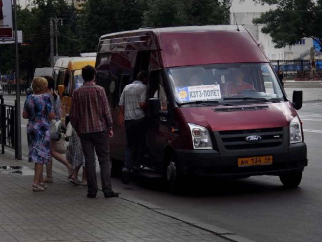 В некоторых маршрутках уже сняли ценники с ночным тарифом за проезд