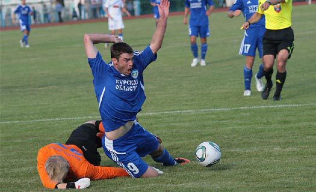 «Авангард» проиграл аутсайдеру