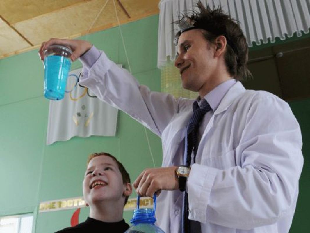 Сергей окончил финансовый институт, 6 лет отдал армии, но  год назад понял, что всё это время занимался не тем, что ему нравится