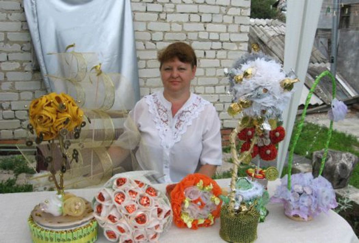 На Коренской ярмарке никто не проходил мимо столика Ирины