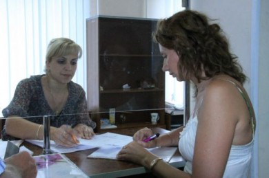 Чиновников заставили собирать справки