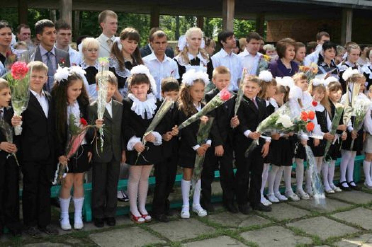 И первоклашки, и их родители за год в школе научатся считать. Кто просто числа, а кто — деньги