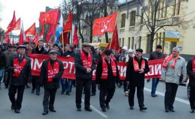 Курские коммунисты отметили 95-летие Октябрьской революции