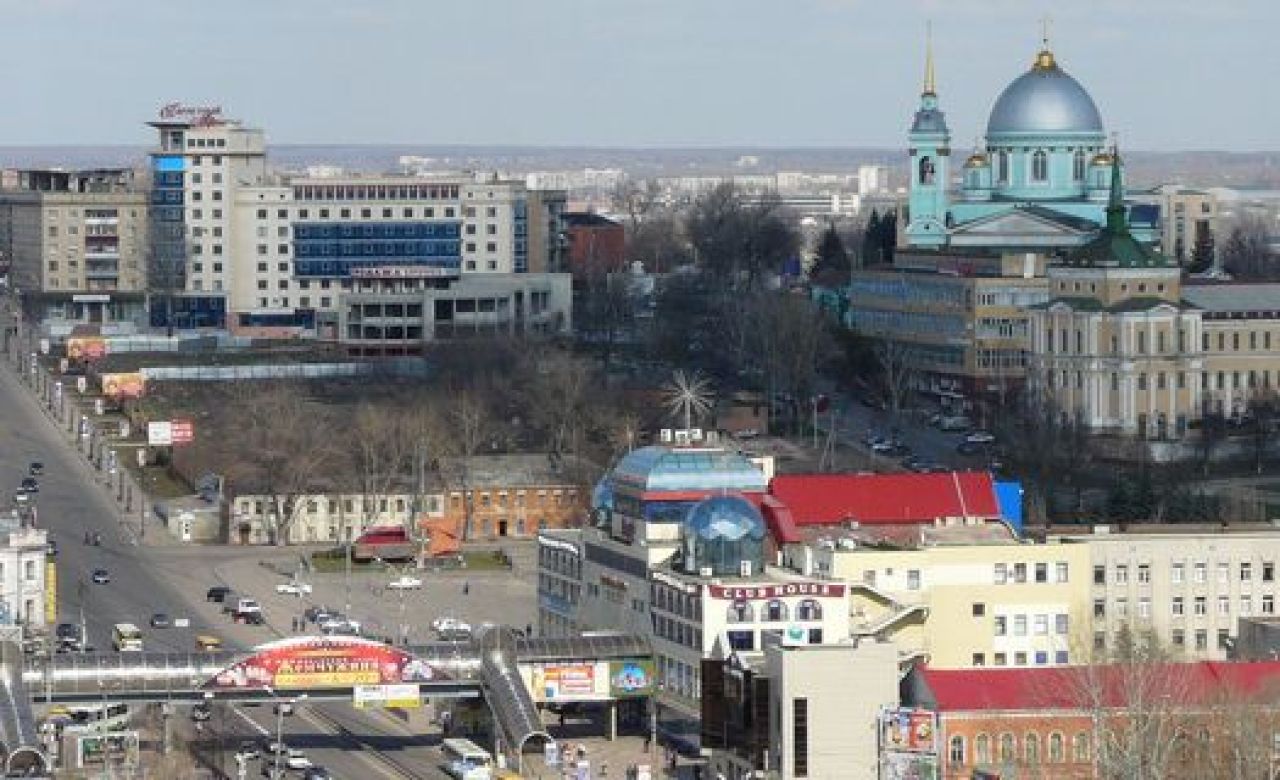 В Курске перекрыли движение и запретили стоянку ещё на нескольких улицах