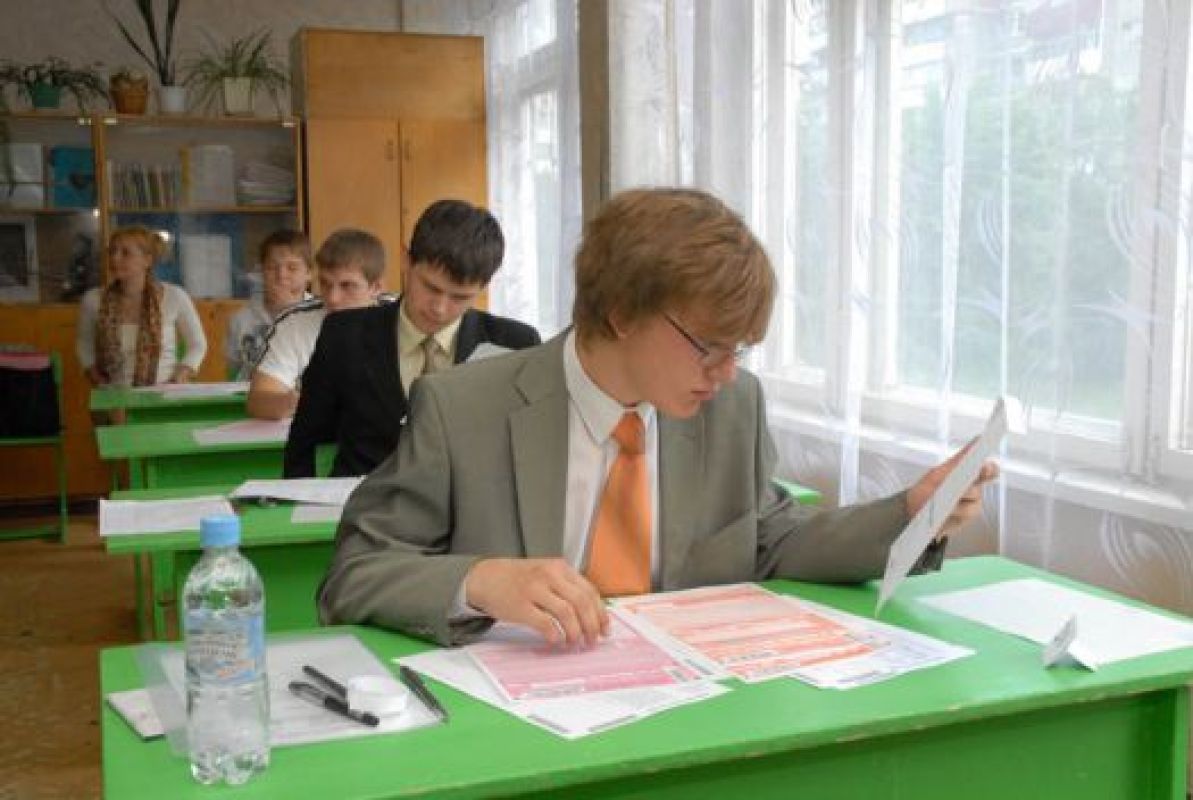 Чиновники утверждают, что в Курске правила сдачи ЕГЭ никто не нарушал, однако сами выпускники анонимно говорят, что такие факты были