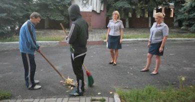«Песчаный карьер — два человека!»
