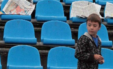 В Курске после ремонта открыли южную трибуну стадиона «Трудовые резервы»