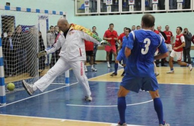 «Меня зовут дядя Коля»