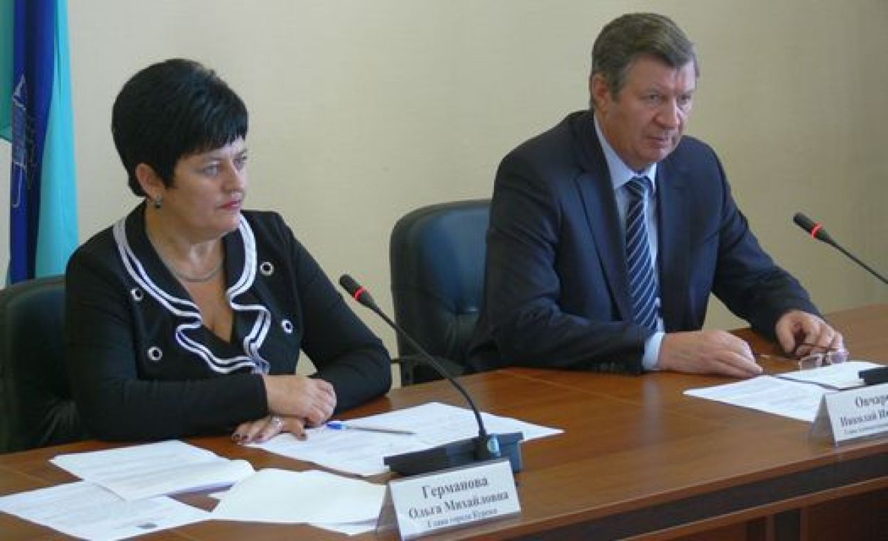 Два главы Курска - Ольга Германова и Николай Овчаров