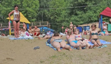А на пляже белый песок?