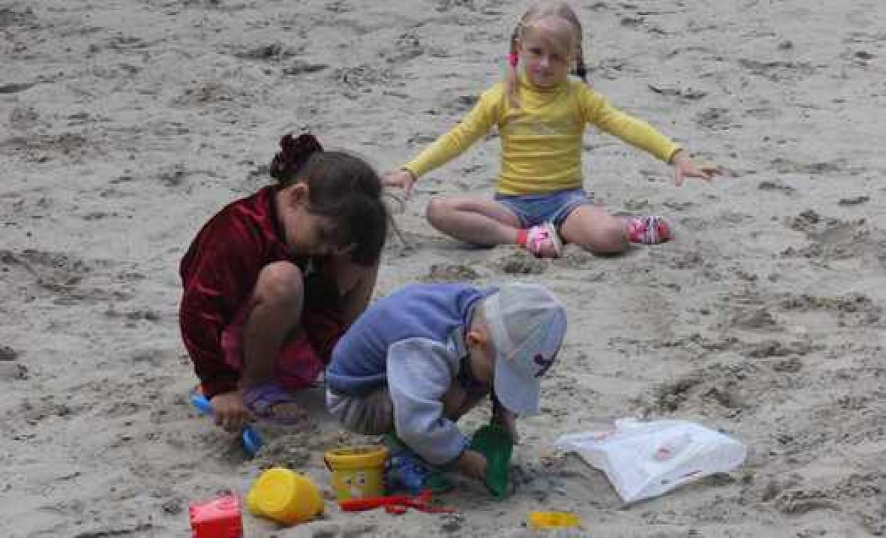 Куряне могут бесплатно через «Почту России» отправить гуманитарную помощь украинским беженцам