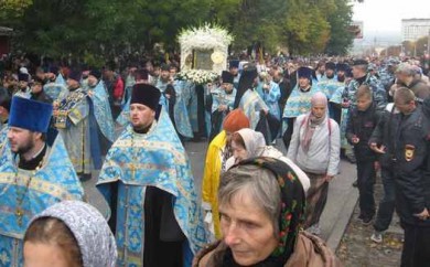 Курскую Коренную икону доставили в Знаменский собор