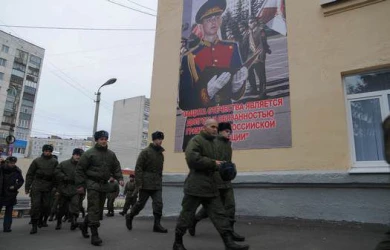 Куряне, пришедшие в военкомат до 1 ноября, смогут сами выбрать род войск для прохождения службы