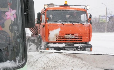 В Курске последствия воскресного снегопада не могут устранить до сих пор