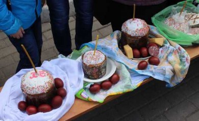 Пасхальный стол  обойдется курянам в 305 рублей