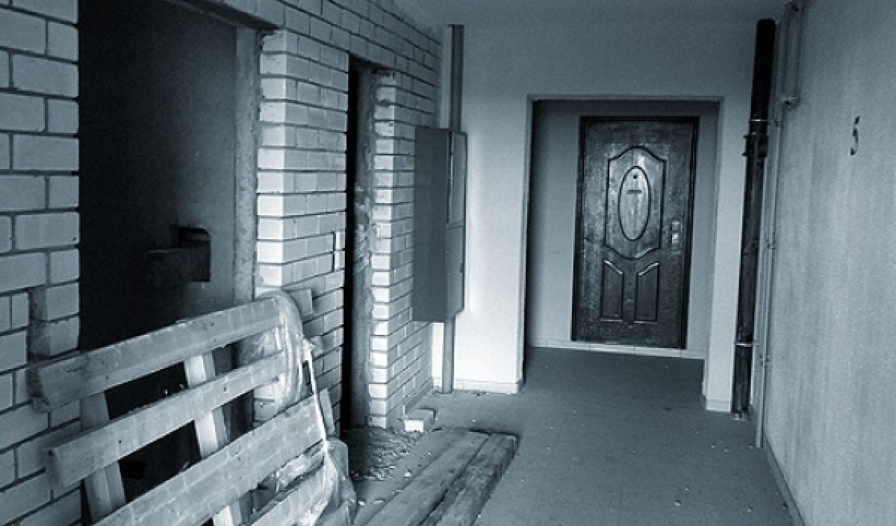 Когда будущим жильцам сказали, что дом готов, там даже не была закончена отделка.