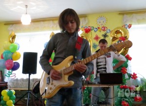 Участник детского «Голоса» гитарист-виртуоз Владимир Черноклинов